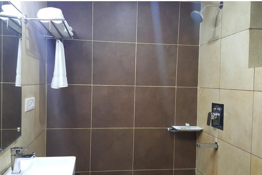 Hotel Kayanat دالهوزي المظهر الخارجي الصورة