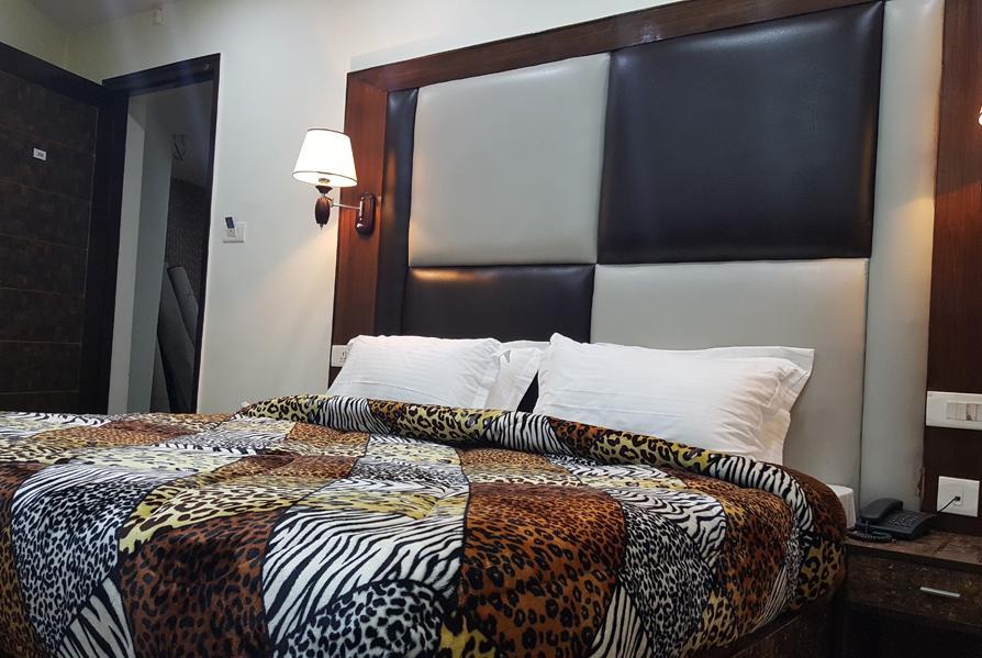 Hotel Kayanat دالهوزي المظهر الخارجي الصورة